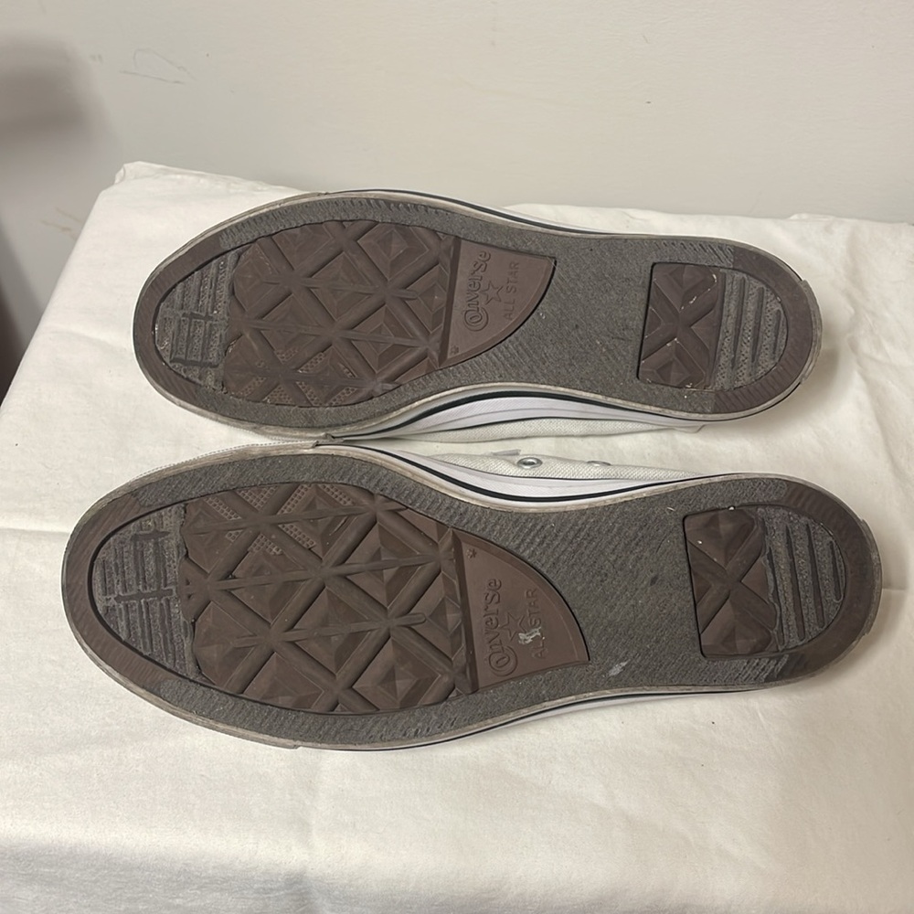 Women’s converse slip on shoe - Picture 7 of 7
